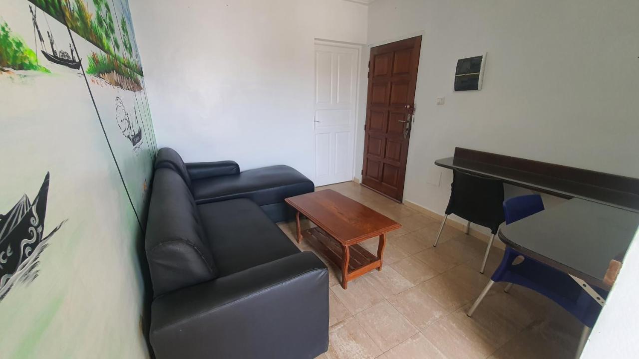 Bricos Appartement Sud Foire داكاغْ المظهر الخارجي الصورة