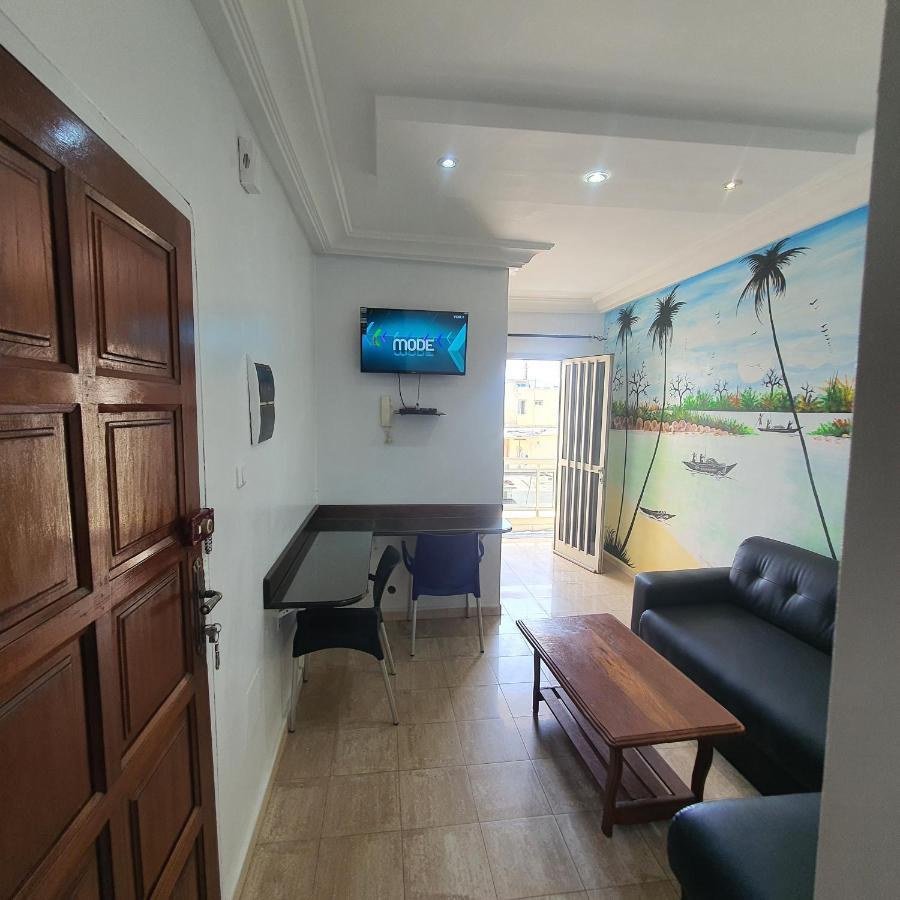 Bricos Appartement Sud Foire داكاغْ المظهر الخارجي الصورة