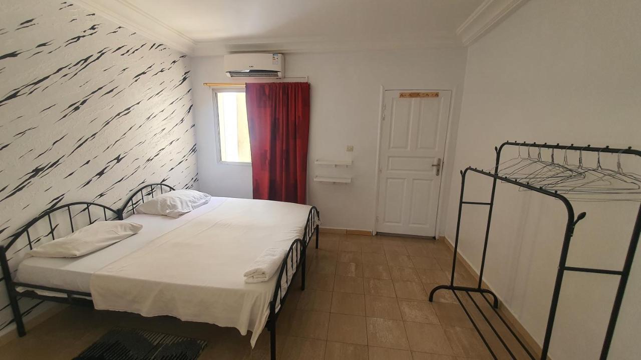 Bricos Appartement Sud Foire داكاغْ المظهر الخارجي الصورة